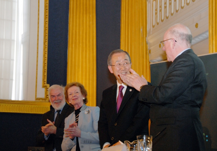 12. Applause for UN Secretary-General Ban Ki-moon following the event at Dublin Castle’s St Patrick’s Hall, 'The UN at 70:  Looking back, Looking Forward'
